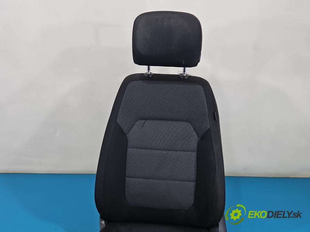 Vw Passat B7 2010-2014 1.6 tdi 105 HP manual 77 kW 1598 cm3 5- Sedačka ľavý  (Sedadlo)