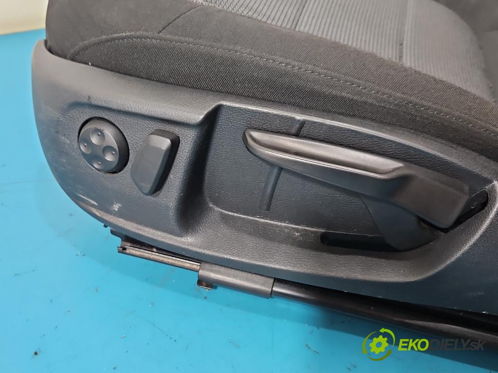 Vw Passat B7 2010-2014 1.6 tdi 105 HP manual 77 kW 1598 cm3 5- Sedačka ľavý  (Sedadlo)