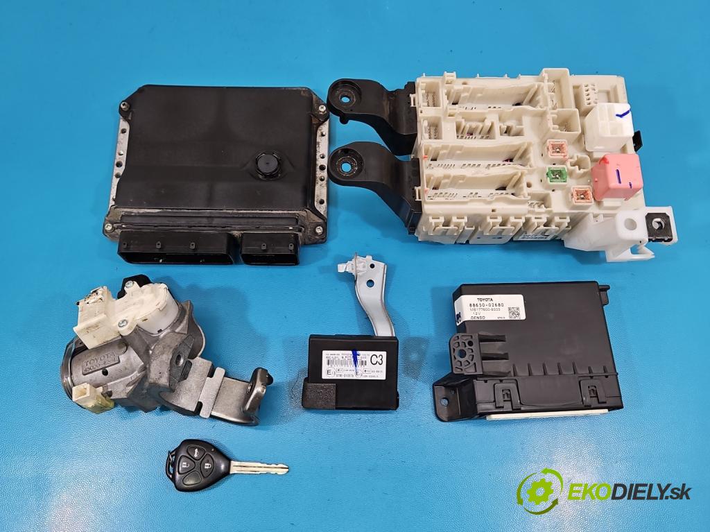 Toyota Corolla E15 2007-2014 1.6 vvti 132  HP manual 97 kW 1598 cm3 4- riadiaca jednotka motora 89661-02W60