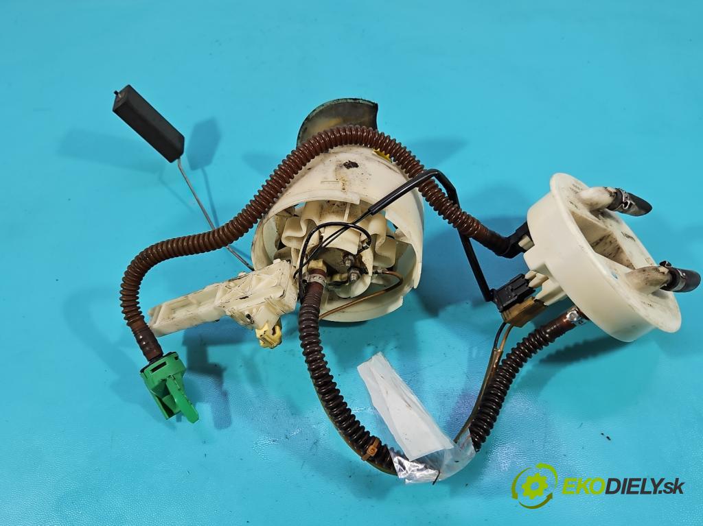 Audi A4 B5 1994-2001 1.6 8V 101 HP manual 74 kW 1595 cm3 4- čerpadlo palivo 8D0201319