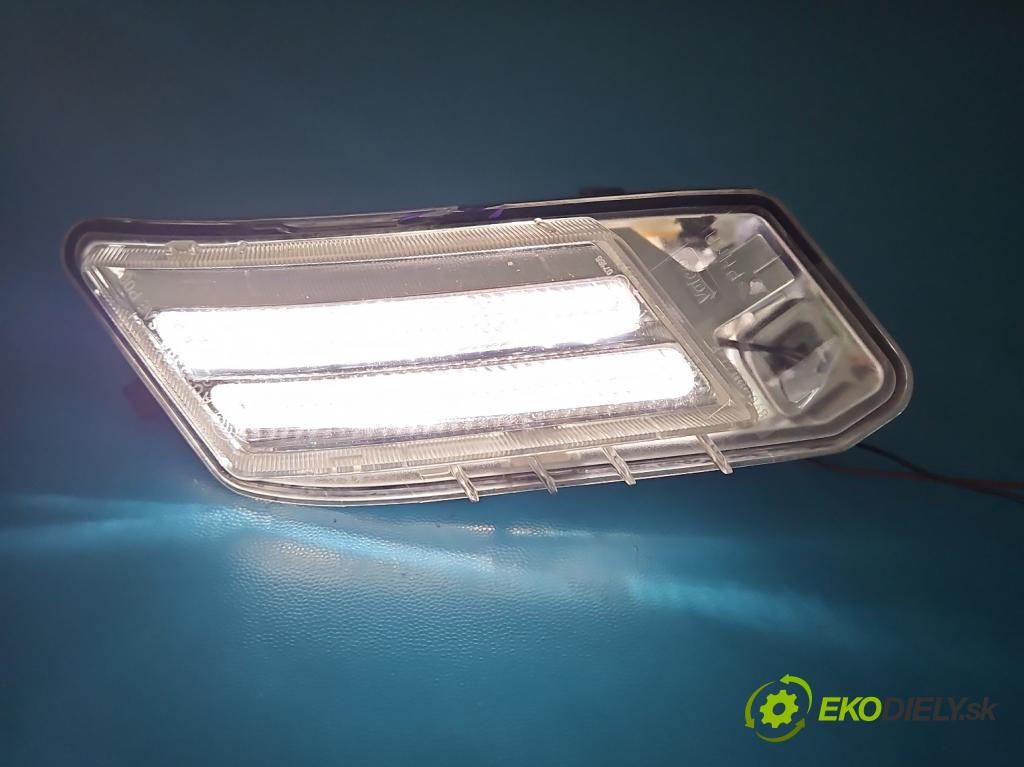 Volvo XC60 I 2008-2017 2.0d 163 HP manual 120 kW 1984 cm3 5- Svetlo: prevádzky ľavé 31290873