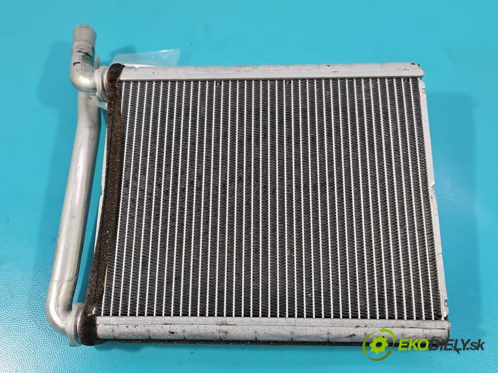 Toyota Corolla E15 2007-2014 1.6 vvti 132 hp manual 97 kW 1598 cm3 4- radiátor FN03311B (Radiátor topení)