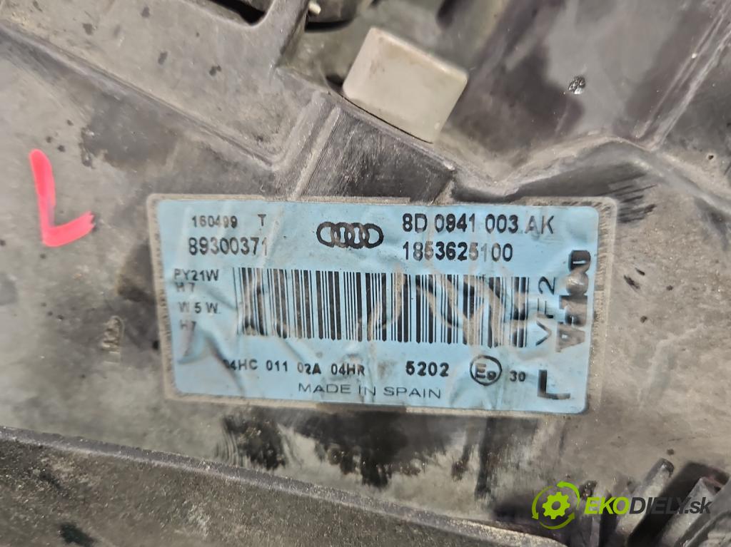 Audi A4 B5 1994-2001 1.6 8V 101 hp manual 74 kW 1595 cm3 4- světlo levý 8D0941003AK (Klika dveří ostatní)