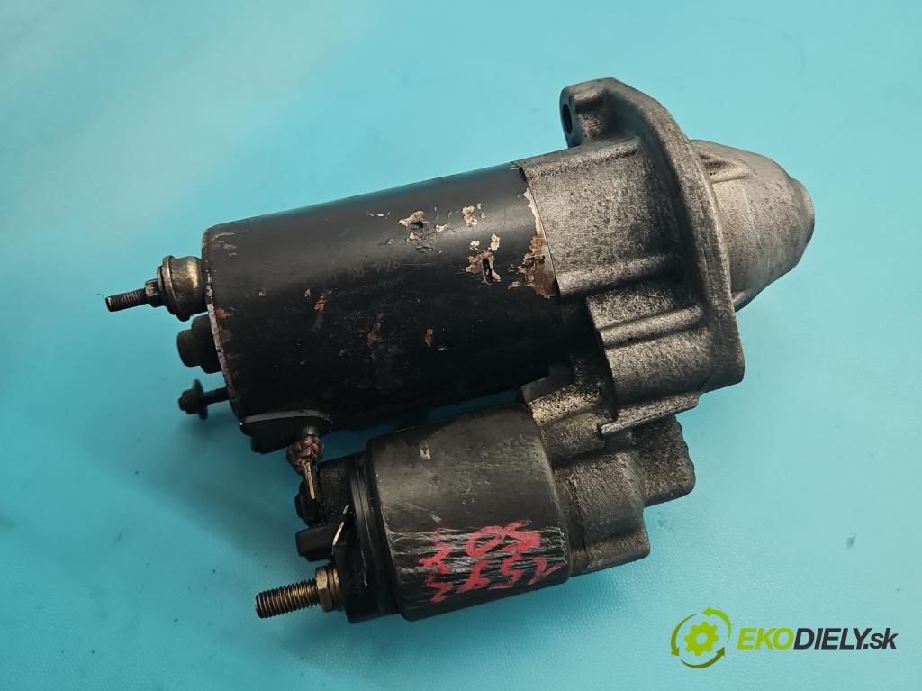 Audi A4 B5 1994-2001 1.6 8V 101 HP manual 74 kW 1595 cm3 4- štartér  (Štartér)
