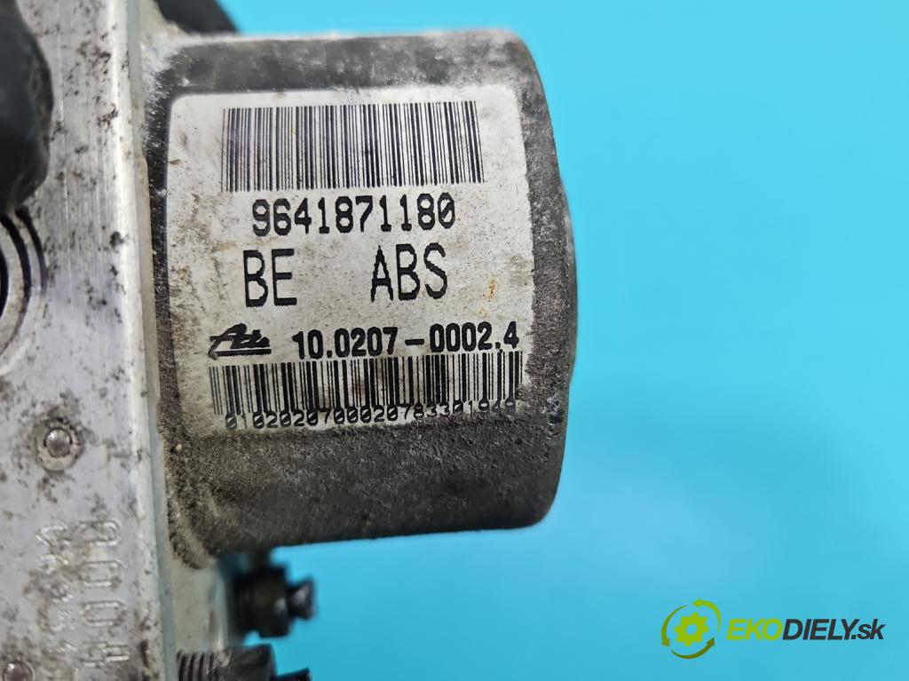 Peugeot 206 1.1 8V 60 HP manual 44 kW 1124 cm3 3- čerpadlo abs 9641871180 (Pumpa ABS)