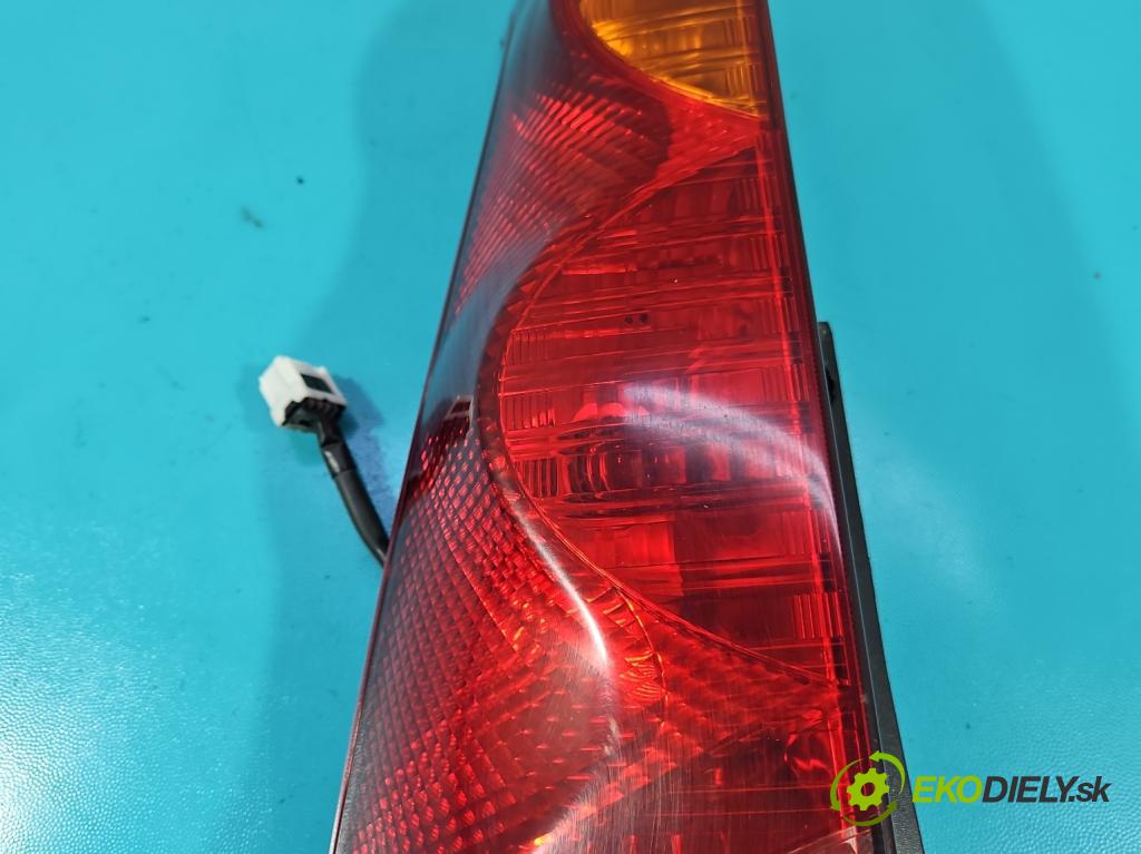 Nissan Note I 2006-2012 1.5 dci 86 hp manual 63 kW 1461 cm3 5- světlo zadní levé blatník: