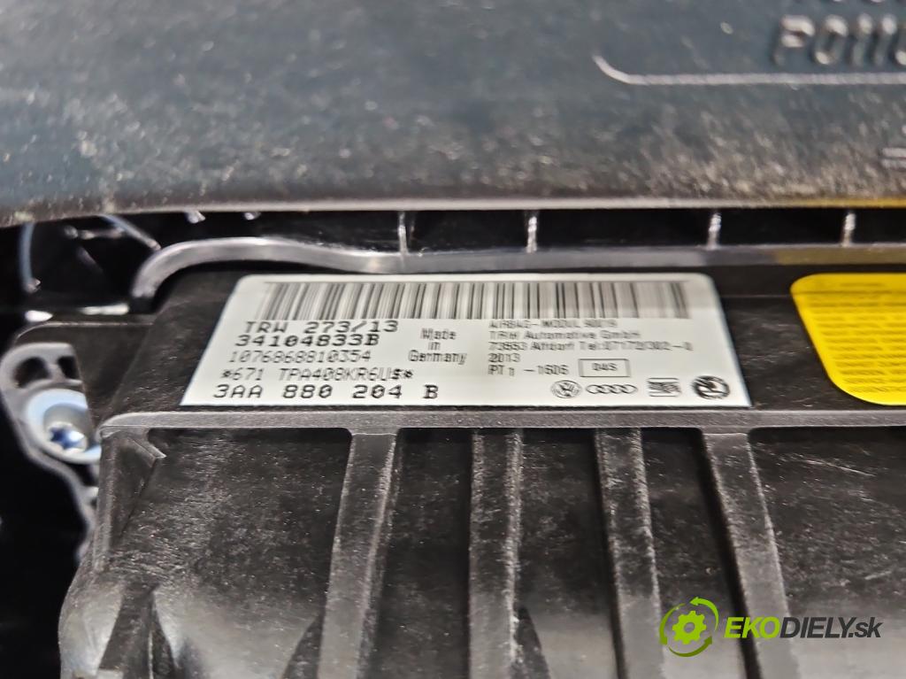 Vw Passat B7 2010-2014 1.6 tdi 105 HP manual 77 kW 1598 cm3 5- kokpit,pristrojová doska rozdeľovacia