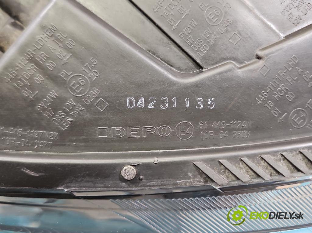 Audi A6 C6 2004-2011 3.0 tdi 224hp automatic 165 kW 2967 cm3 4- Reflektor: pravý  (Svetlo predné pravé)
