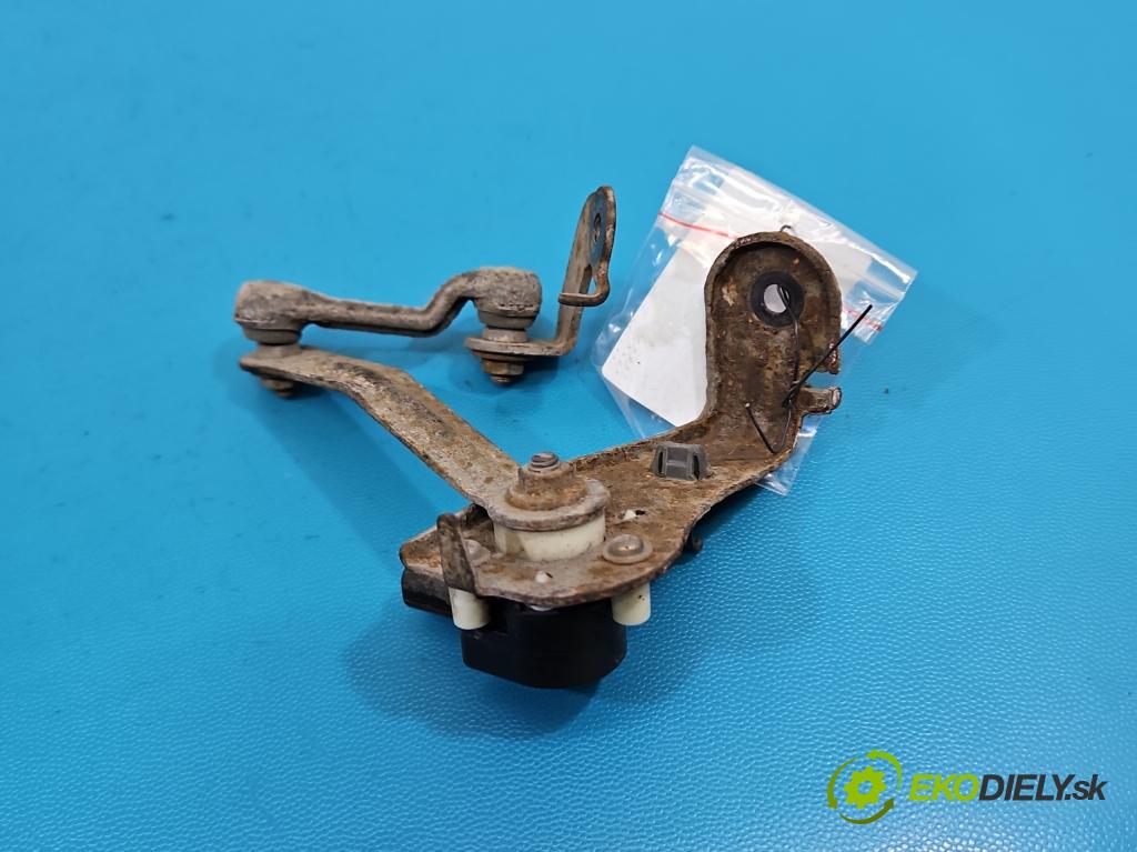 Toyota Verso 2009-2018 2.2 d4d 2AD 150 HP automatic 110 kW 2231 cm3 5- snímač nastavenia xenon  (Snímač)
