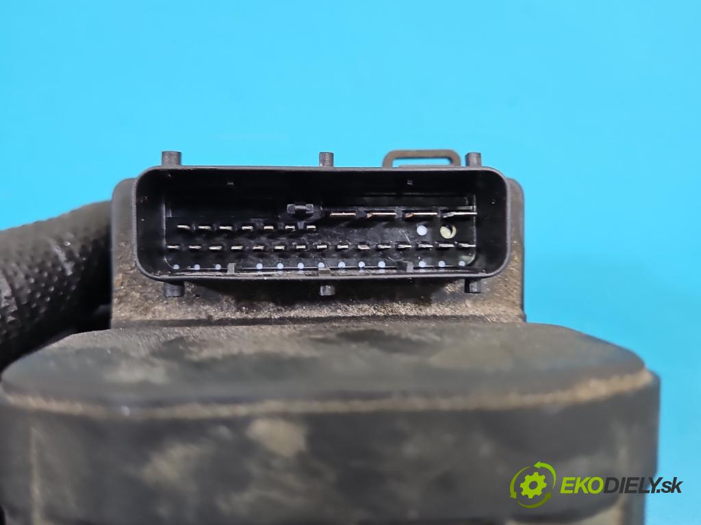 Audi A4 B5 1994-2001 1.6 8V 101 hp manual 74 kW 1595 cm3 4- čerpadlo abs 0273004281 (Pumpa ABS)