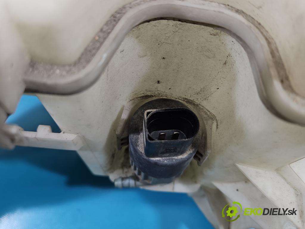 Toyota Verso 2009-2018 2.2 d4d 2AD 150 HP automatic 110 kW 2231 cm3 5- nádržka tekutina: ostrekovačov 85350-0F030