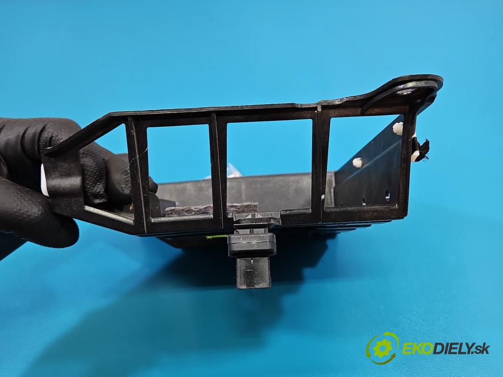 Bmw 5 G30 2017-2024 2.0d 190 hp automatic 140 kW 1995 cm3 5- kryt plastová 7446851