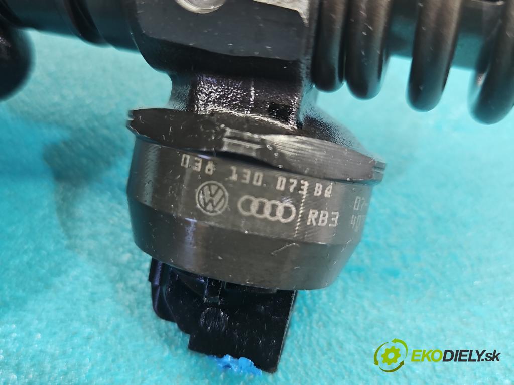 Audi A3 8P 2003-2012 2.0 tdi 140 HP manual 103 kW 1968 cm3 3- vstrekovacie čerpadlo 0414720312 (Vstrekovač paliva)