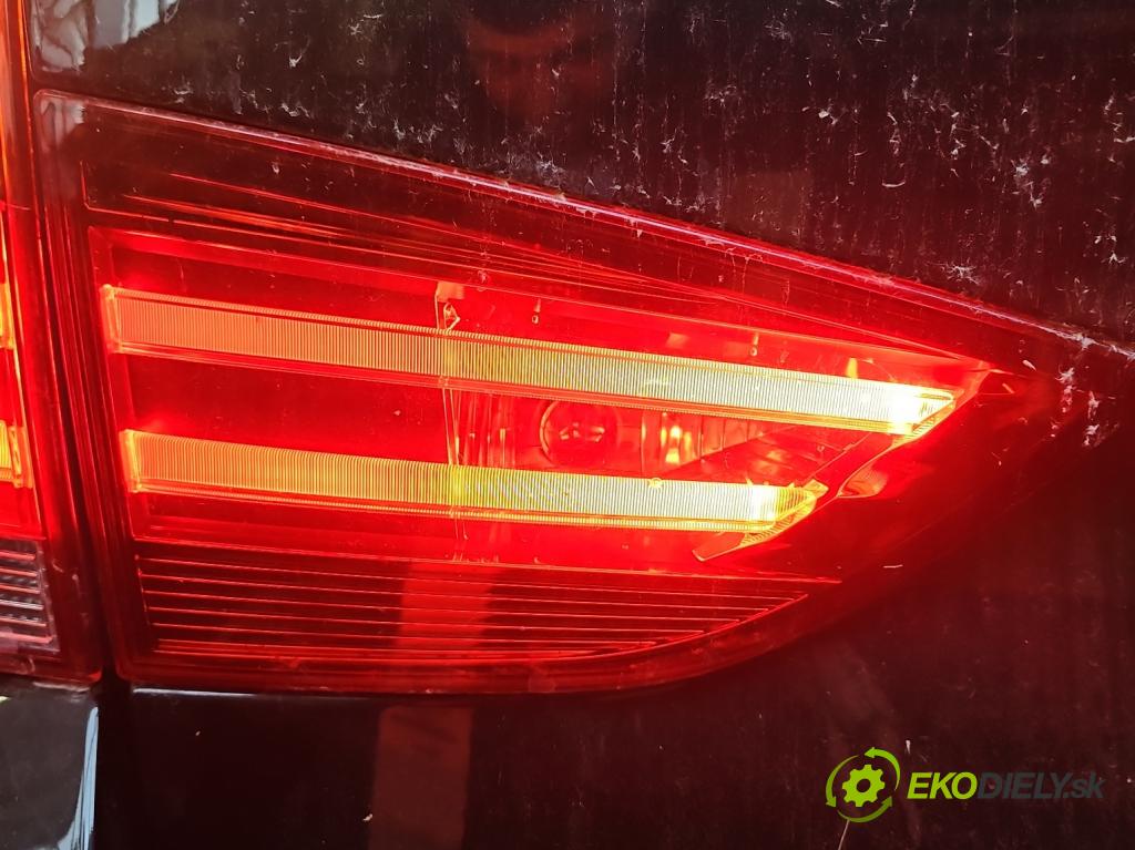 Bmw X1 E84 2009-2015 2.0d 184hp automatic 135 kW 1995 cm3 5- svetlo / reflektor zadné ľavé kufrové dvere 2990113