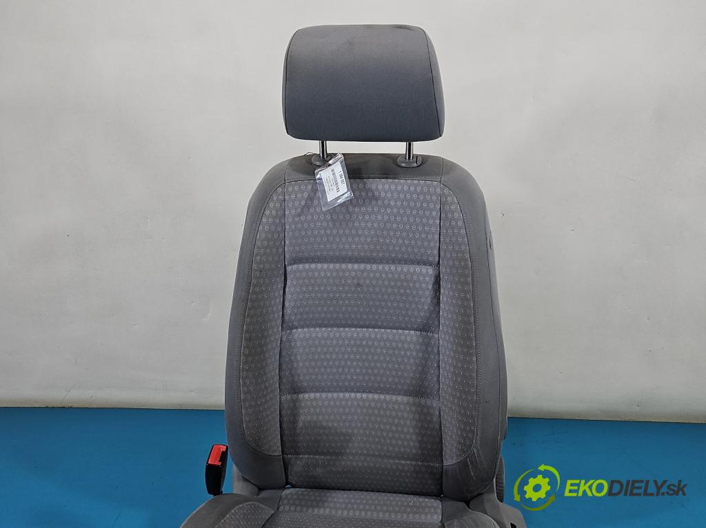 Vw Touran I 2003-2015 2.0 tdi 136 HP manual 100 kW 1968 cm3 5- Sedačka ľavý  (Sedadlo)