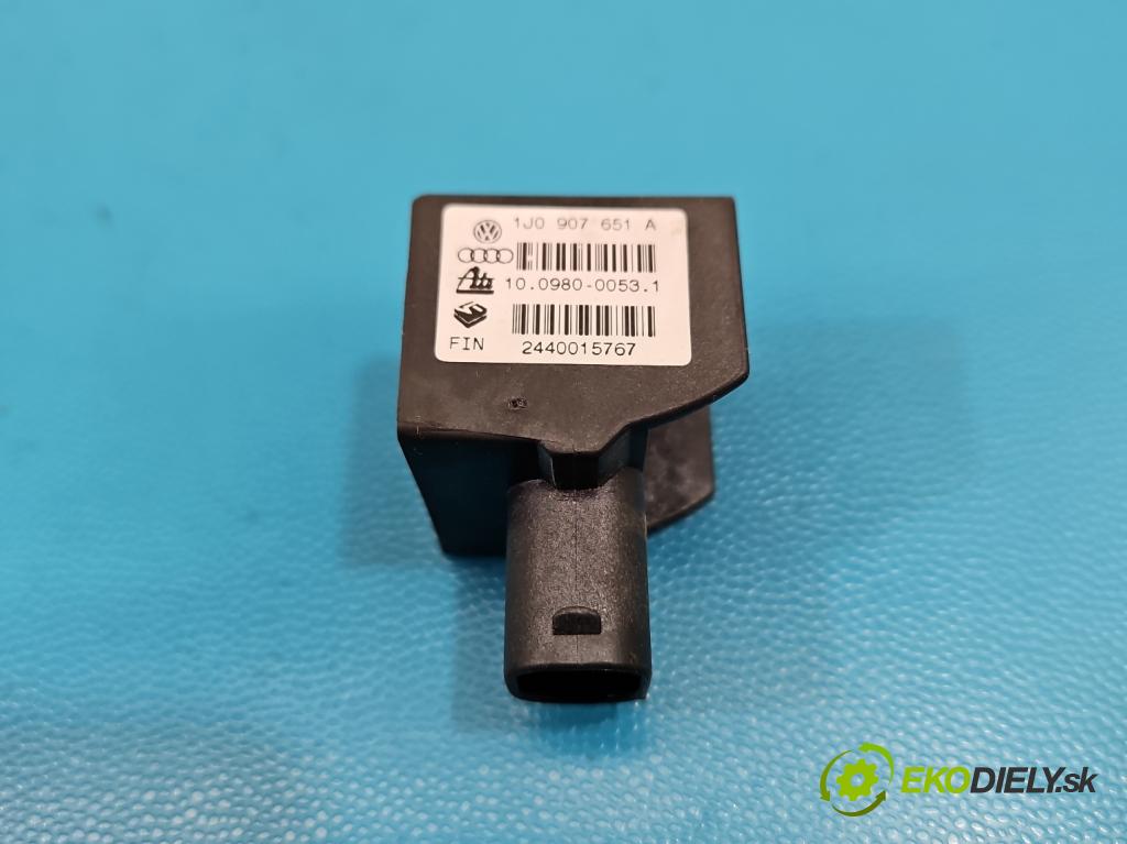 Audi A3 8L 1996-2003 1.9 tdi 90 HP manual 66 kW 1896 cm3 3- snímač ESP 1J0907651A