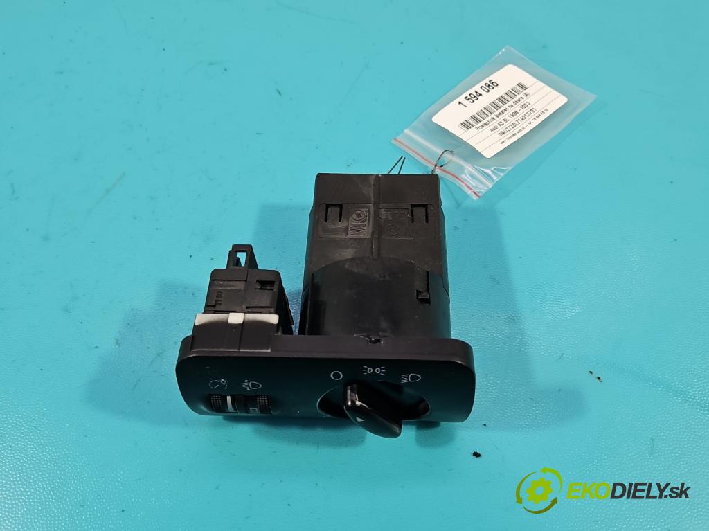 Audi A3 8L 1996-2003 1.9 tdi 90 HP manual 66 kW 1896 cm3 3- prepínač světla: na doska: 8L1941531E
