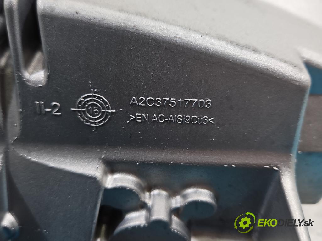Mercedes E W213 2016-2023 2.0 cdi 654920 194KM: automatic 143 kW 1950 cm3 5- Zobrazit: A2139003709 (Prístrojová doska)