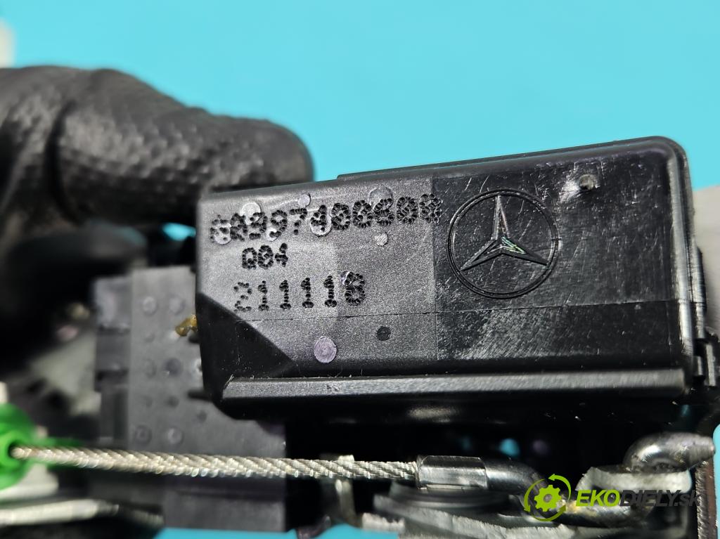 Mercedes E W213 2016-2023 2.0 cdi 654920 194KM: automatic 143 kW 1950 cm3 5- zámok kufrové dvere zadné A09999068600