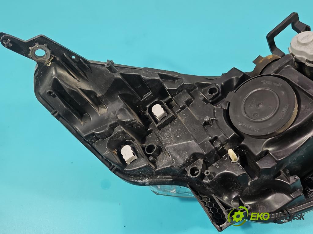 Peugeot 508 I 2010-2018 2.0 hdi 163 HP manual 120 kW 1997 cm3 5- Reflektor: ľavý 9687580680 (Kľučka dverí ostatné)