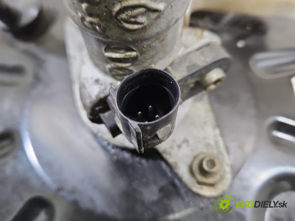 Vw Passat B7 2010-2014 1.6 tdi 105 hp manual 77 kW 1598 cm3 5- servo posilovač 3C1614105AP
