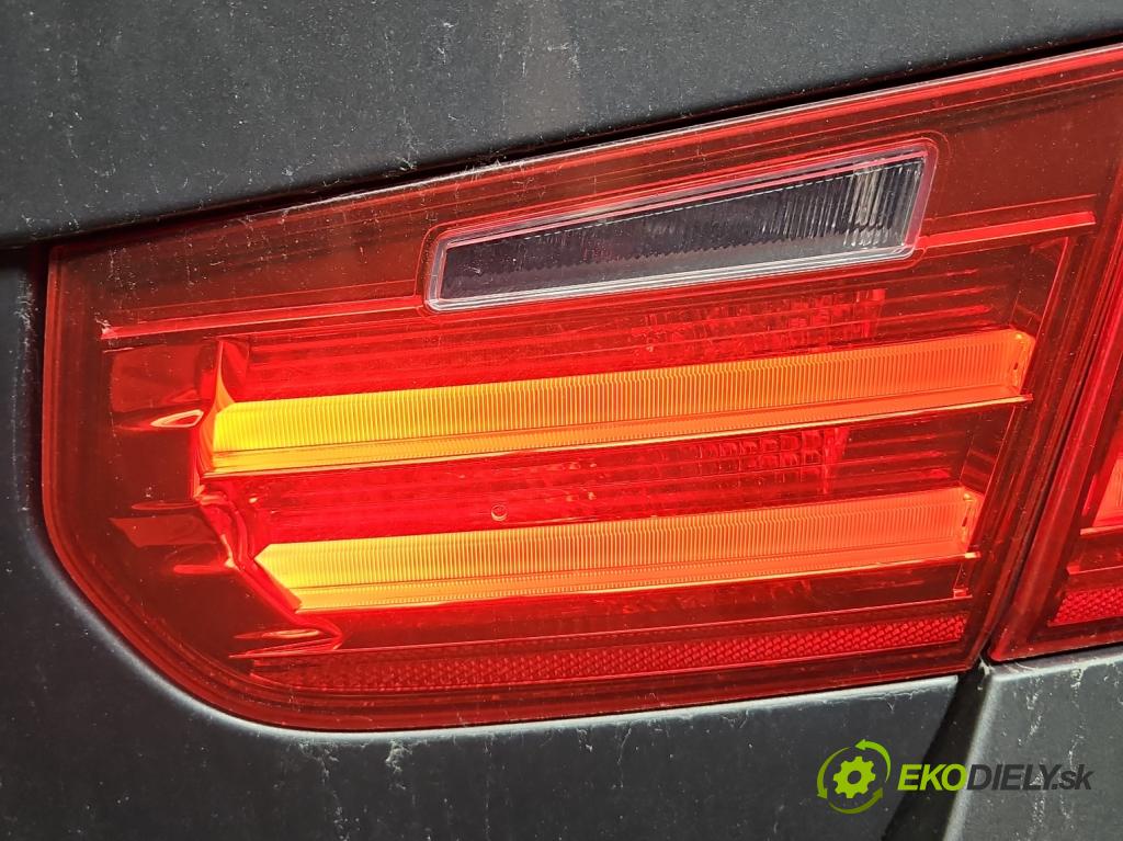 Bmw 3 F30 2011-2018 2.0d 116 HP manual 85 kW 1995 cm3 5- svetlo / reflektor zadné pravé 7371112 (Kľučka dverí ostatné)