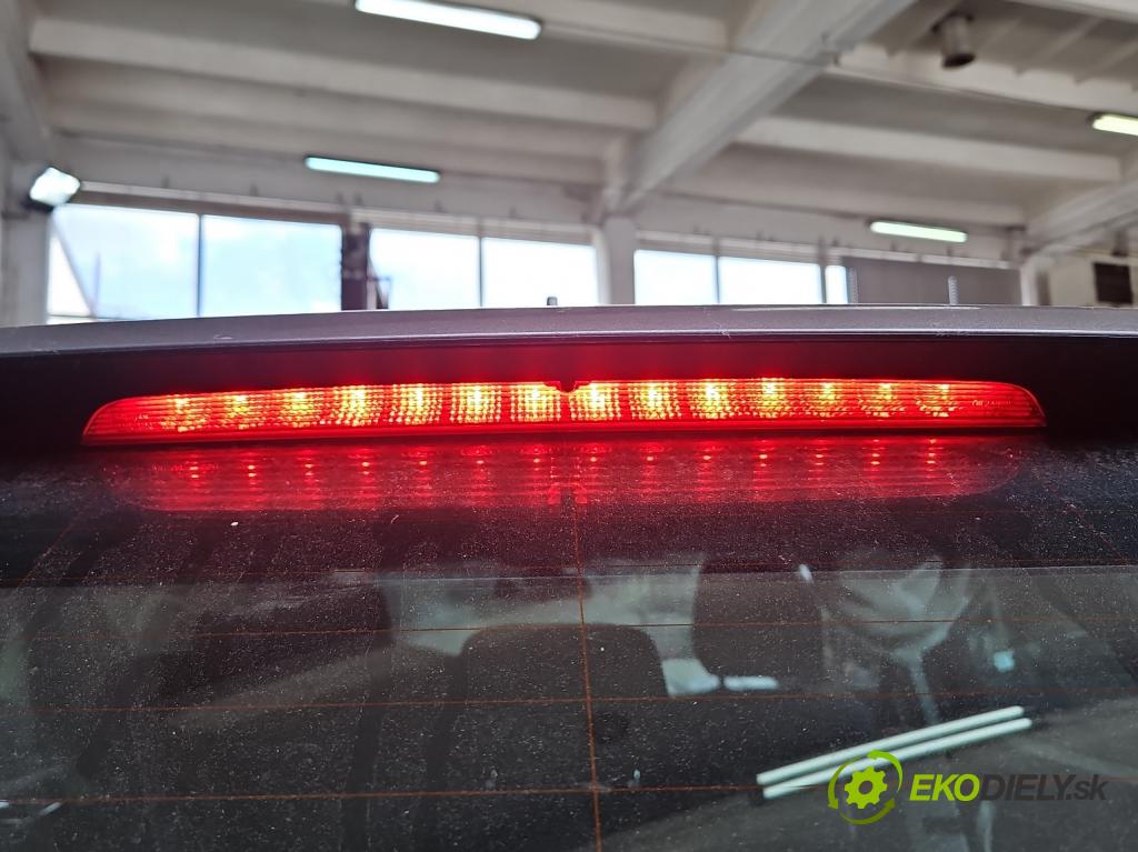 Bmw 3 F30 2011-2018 2.0d 116 HP manual 85 kW 1995 cm3 5- světlo: stop: 7260545