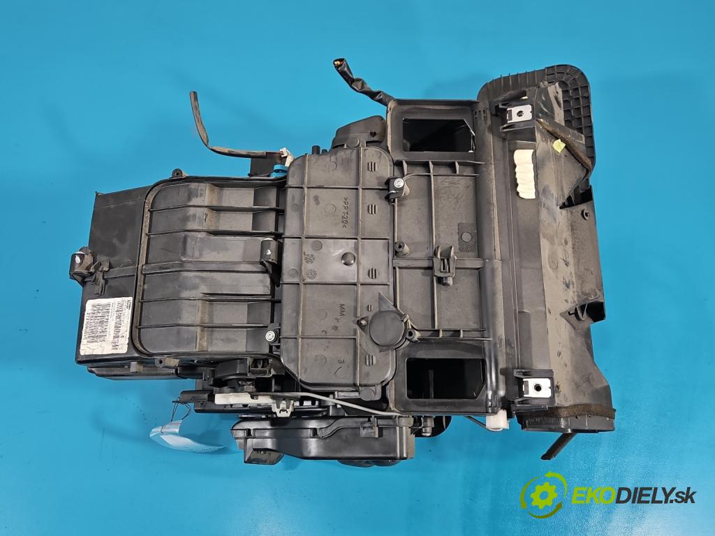 Nissan Note I 2006-2012 1.5 dci 86 HP manual 63 kW 1461 cm3 5- radiator 669223C (Radiátor kúrenia)