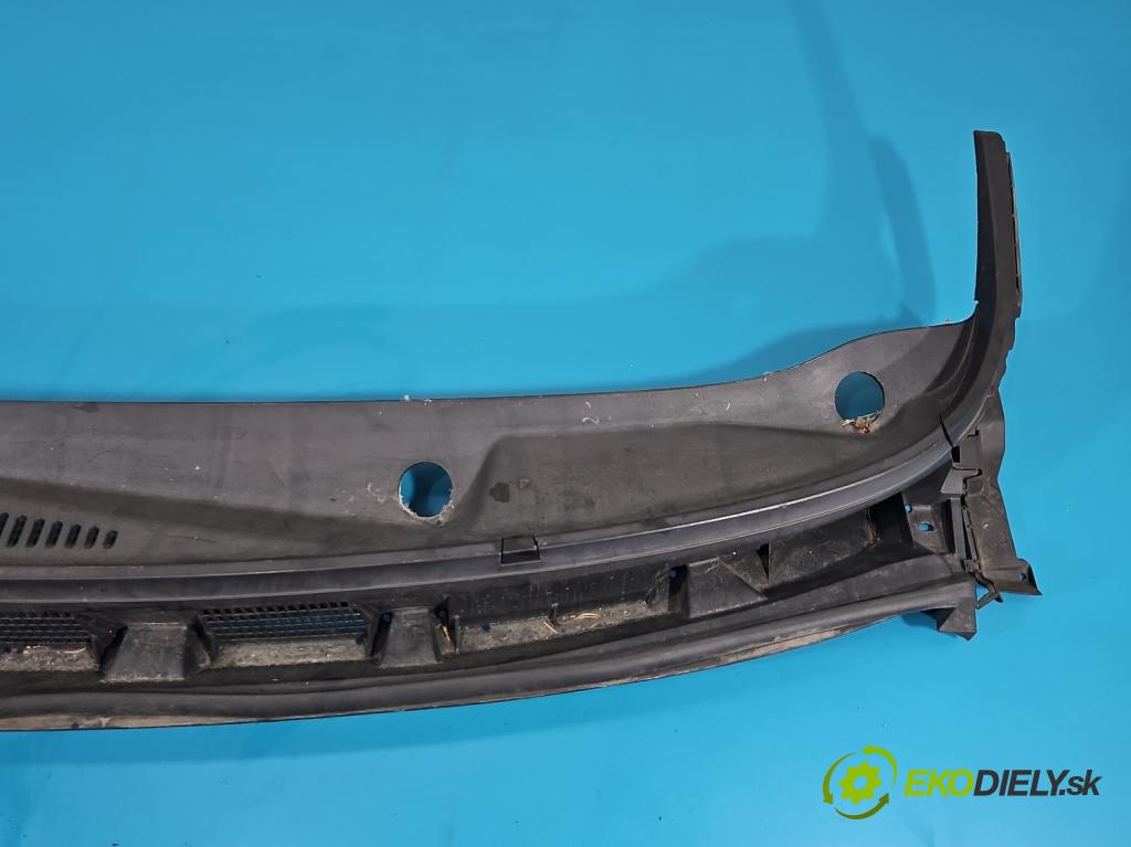 Nissan Note I 2006-2012 1.5 dci 86 hp manual 63 kW 1461 cm3 5- torpédo 668629U100 (Plast pod čelním sklem)