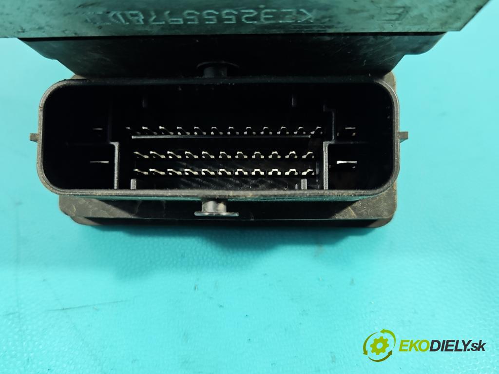 Vw Passat B7 2010-2014 1.6 tdi 105 HP manual 77 kW 1598 cm3 5- čerpadlo abs 3AA614109AP (Pumpa ABS)