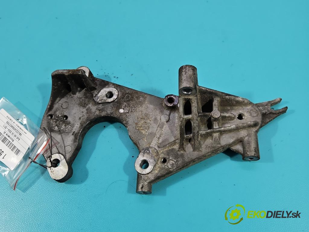 Audi A6 C6 2004-2011 3.0 tdi 224hp automatic 165 kW 2967 cm3 4- Upevnenie: 059130147H