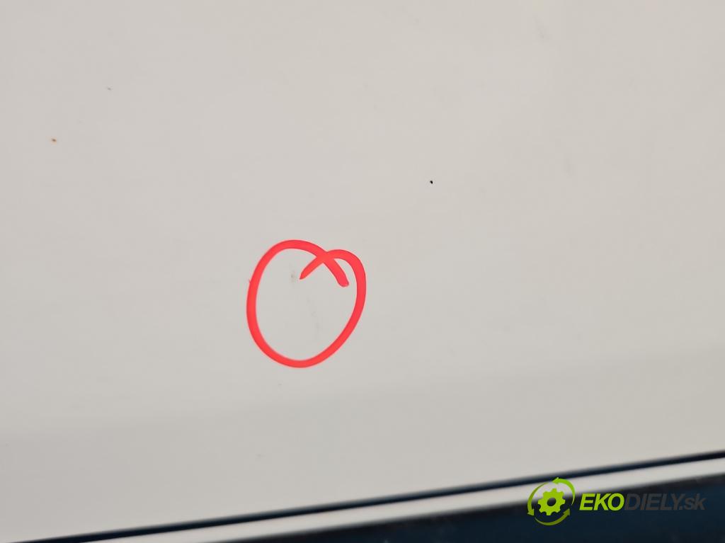 Renault Captur I 2013-2019 0.9 90 HP manual 66 kW 898 cm3 5- dvere predné ľavé  (Kľučka dverí ostatné)