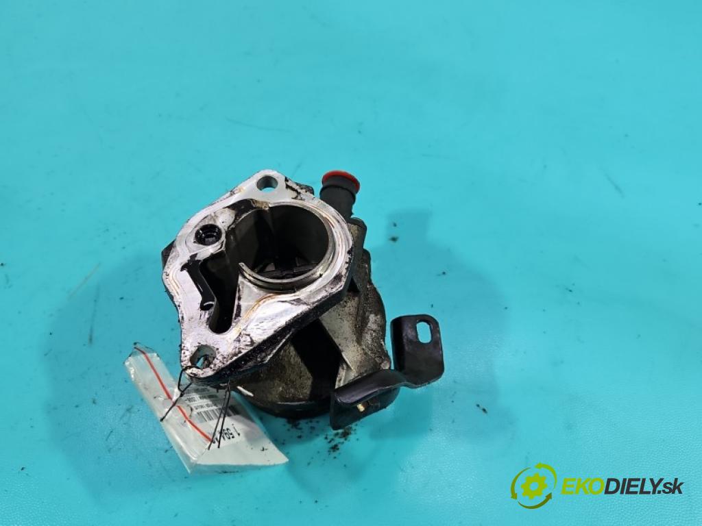 Nissan Note I 2006-2012 1.5 dci 86 hp manual 63 kW 1461 cm3 5- čerpadlo vákuum