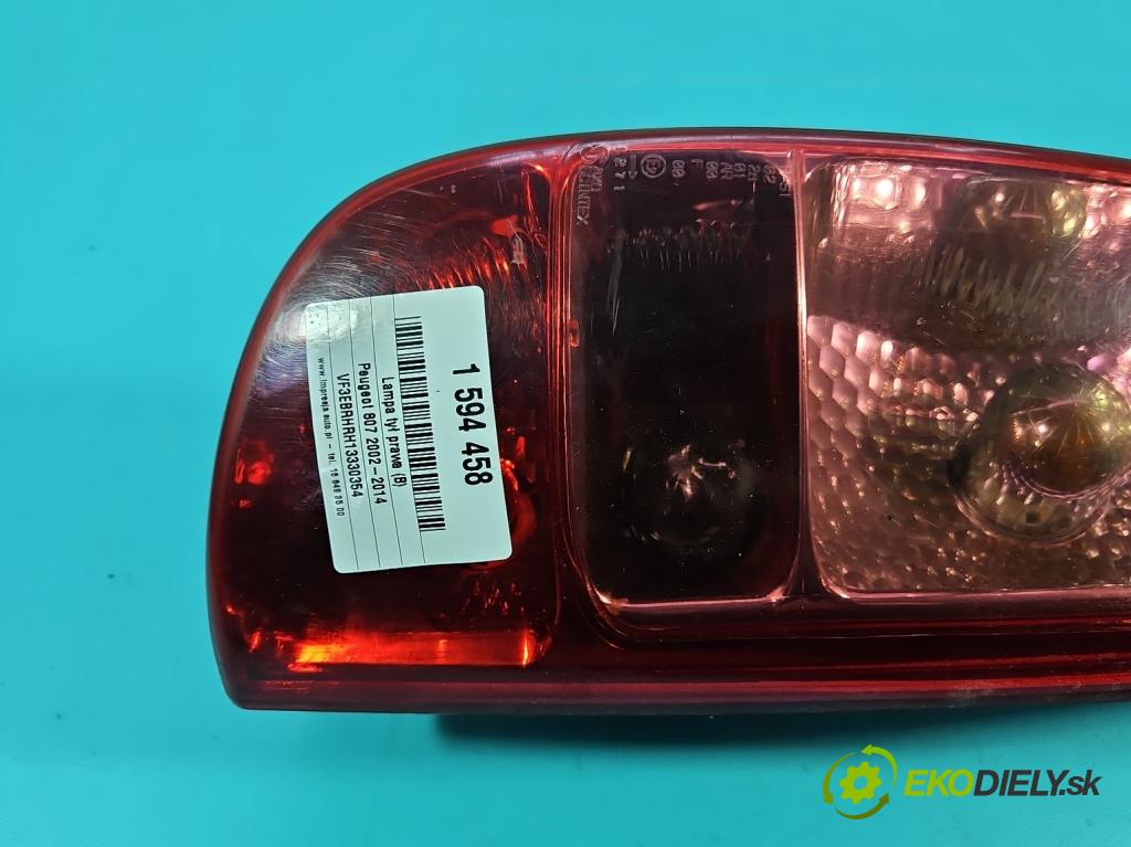 Peugeot 807 2002-2014 2.0 hdi 136 HP manual 100 kW 1997 cm3 5- svetlo / reflektor zadné pravé  (Kľučka dverí ostatné)