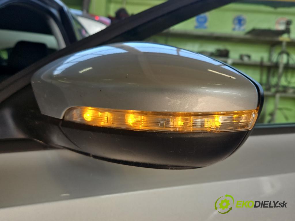 Vw Jetta VI 2010-2018 1.6 tdi CAYC: 105 HP manual 77 kW 1598 cm3 4- zrkadlo ľavé  (Kľučka dverí ostatné)