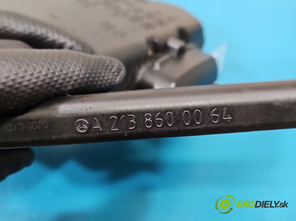 Mercedes E W213 2016-2023 2.0 cdi 654920 194KM: automatic 143 kW 1950 cm3 5- nádržka tekutina: ostrekovačov A2058600160