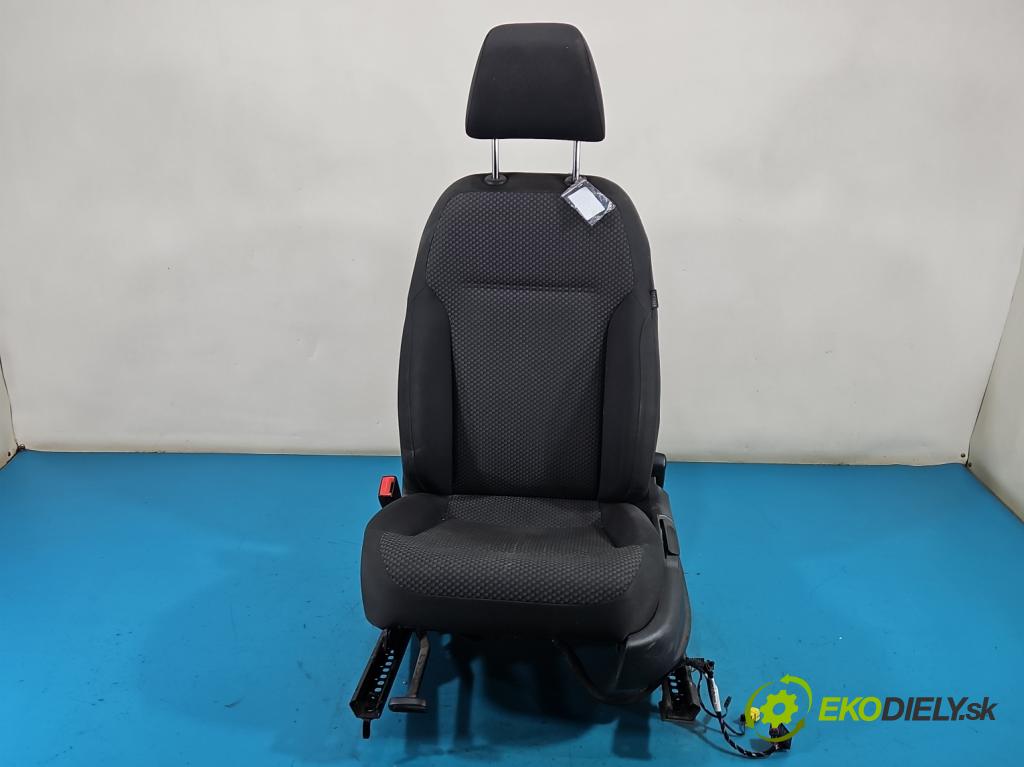 Vw Jetta VI 2010-2018 1.6 tdi CAYC: 105 hp manual 77 kW 1598 cm3 4- Sedadlo levý  (Sedadlo)