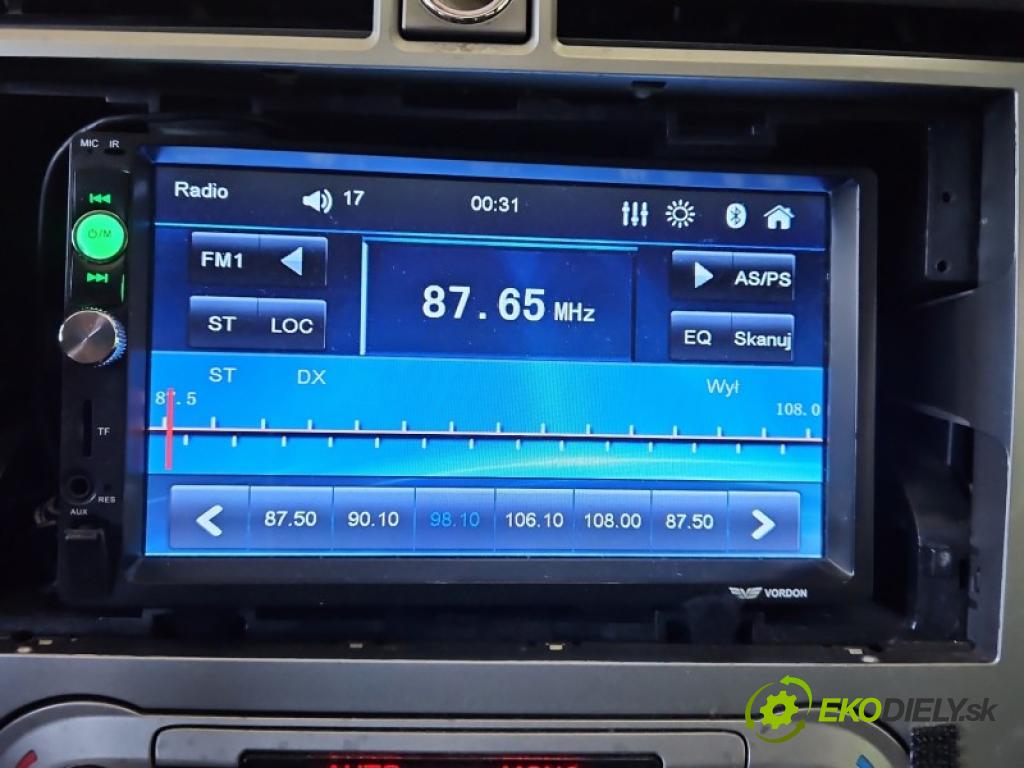 Ford Kuga Mk1 2008-2013 2.0 tdci 140 hp manual 103 kW 1997 cm3 5- Radio 