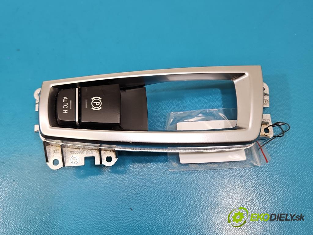 Bmw 7 F01 2008-2015 3.0d 306KM automatic 225 kW 2993 cm3 4- prepínač brzda: ručný 6822518 (Prepínacie páčky pod volantom)