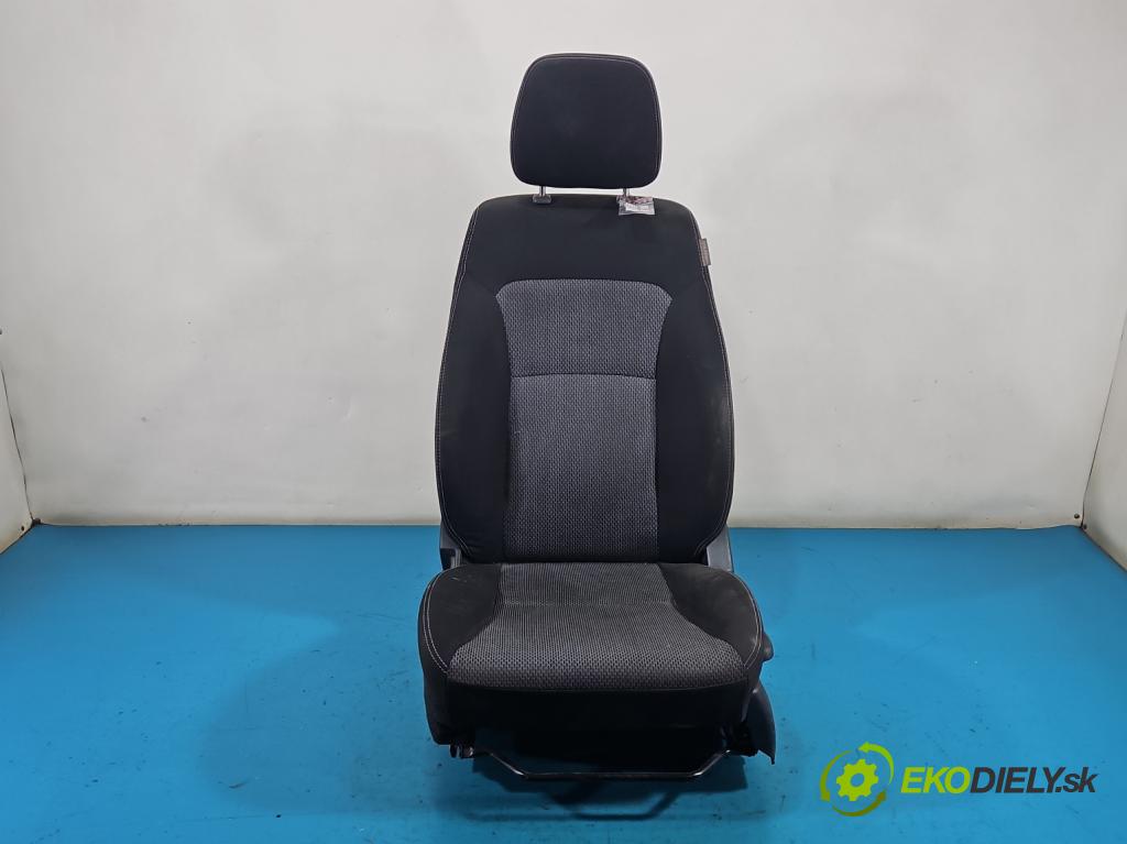 Suzuki SX4 S-Cross 2013-2021 1.6 DDIS 120 hp manual 88 kW 1598 cm3 5- Sedadlo levý  (Sedadlo)