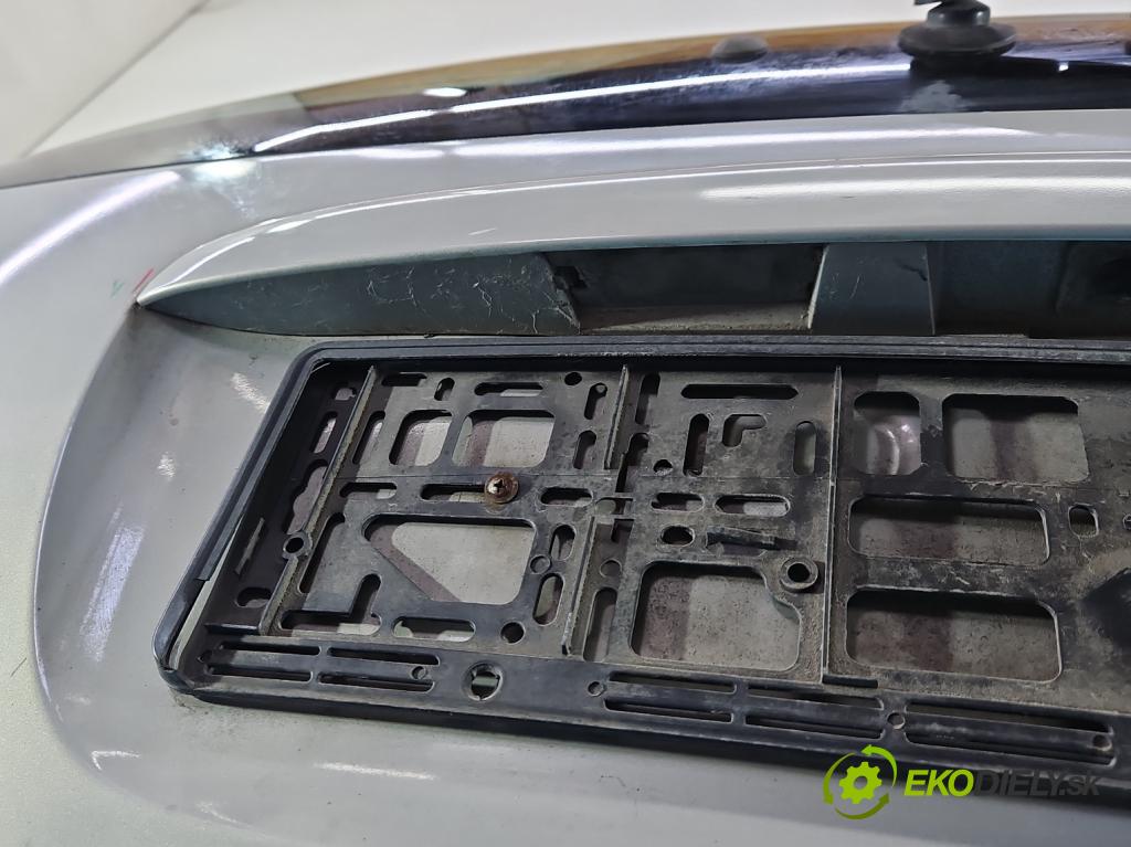 Renault Scenic I 1996-2003 1.6 16V 107 HP automatic 79 kW 1598 cm3 5- zadna kufor  (Kapota zadná (kufor))