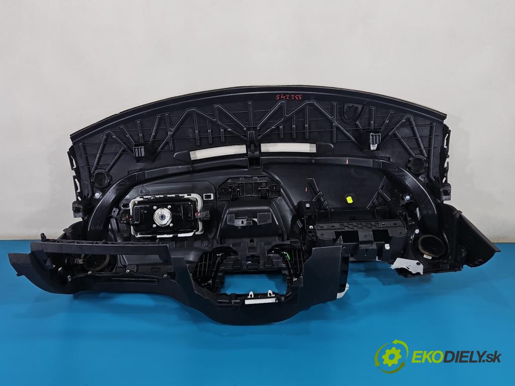 Renault Captur I 2013-2019 0.9 90 HP manual 66 kW 898 cm3 5- kokpit,pristrojová doska rozdeľovacia