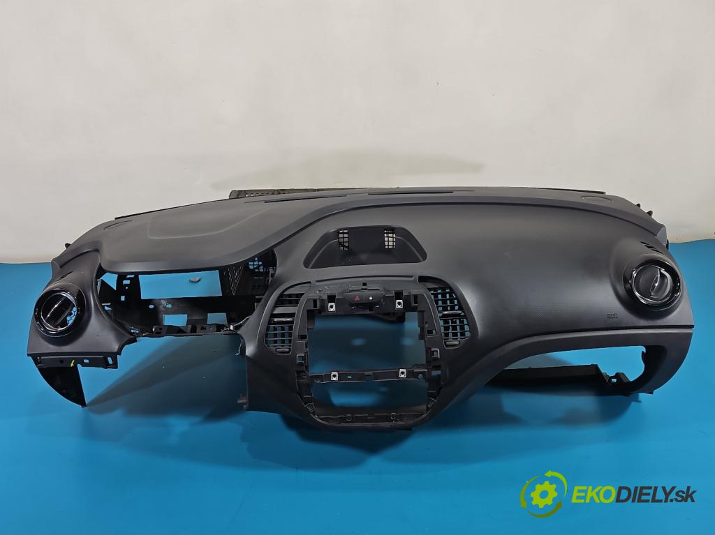 Renault Captur I 2013-2019 0.9 90 HP manual 66 kW 898 cm3 5- kokpit,pristrojová doska rozdeľovacia 