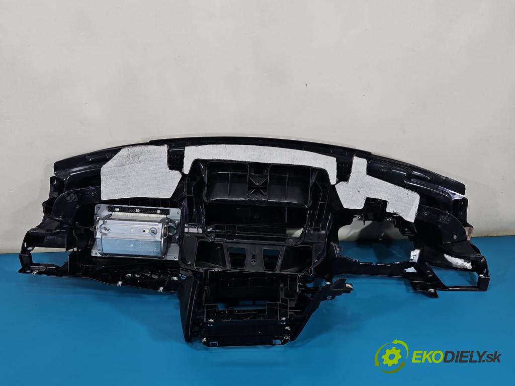 Bmw X1 E84 2009-2015 2.0d 184hp automatic 135 kW 1995 cm3 5- kokpit,pristrojová doska rozdeľovacia