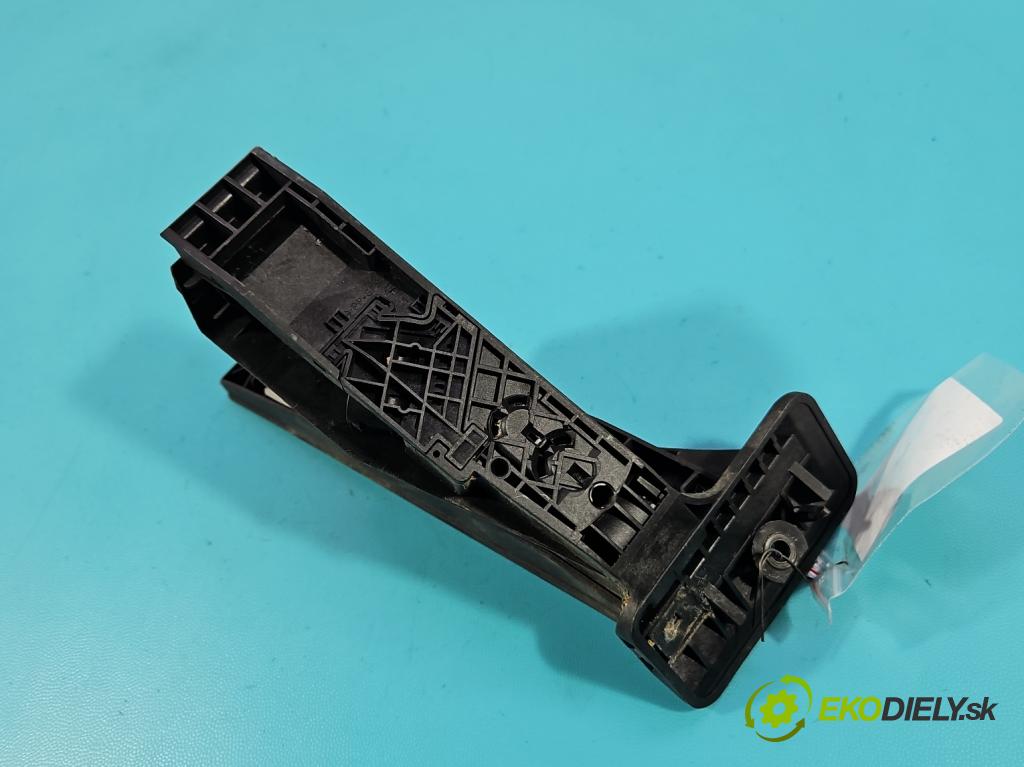 Bmw X1 E84 2009-2015 2.0d 184hp automatic 135 kW 1995 cm3 5- pedal plyn potenciometr: 6860784