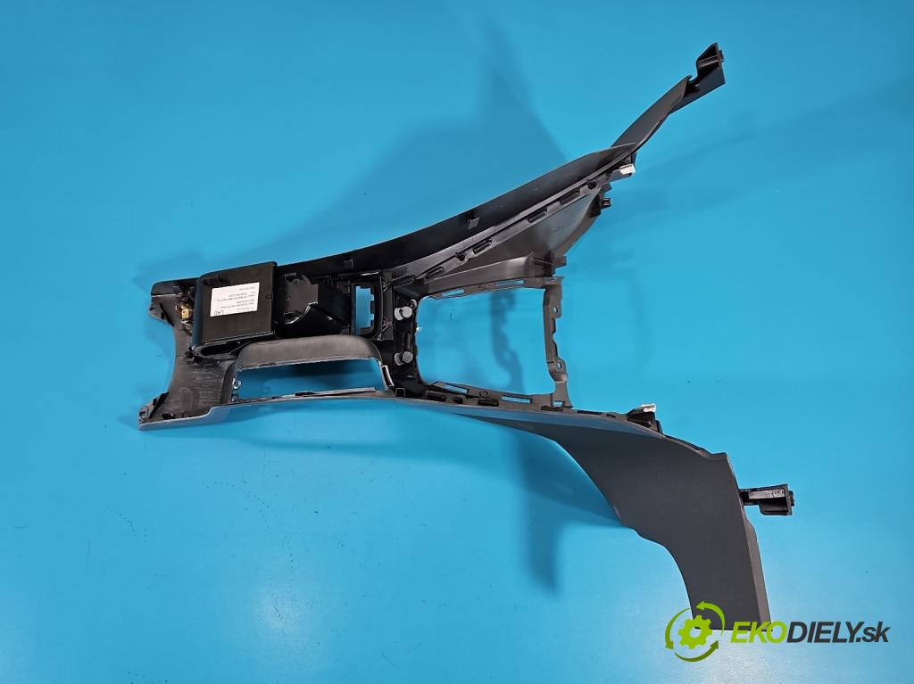 Ford Kuga Mk1 2008-2013 2.0 tdci 140 HP manual 103 kW 1997 cm3 5- obal VP7M5X-18G380
