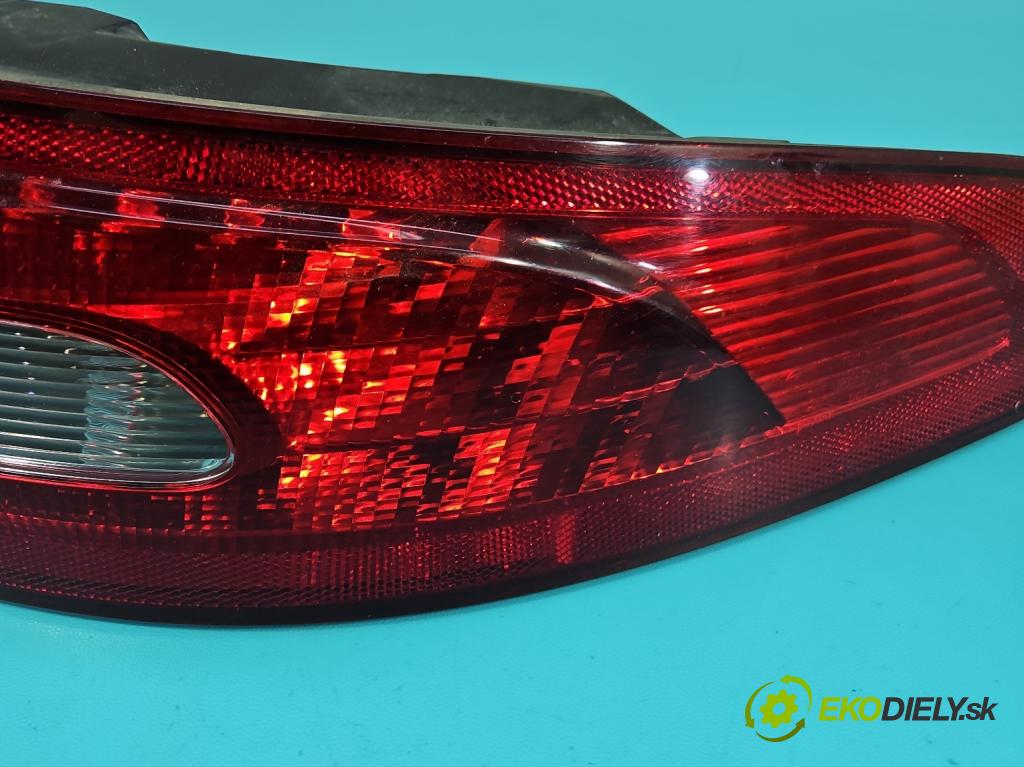 Jaguar XF I X250 2007-2015 2.7 TD V6 207 HP automatic 152 kW 2720 cm3 4- svetlo / reflektor zadné pravé 8X23-13404-BC (Kľučka dverí ostatné)
