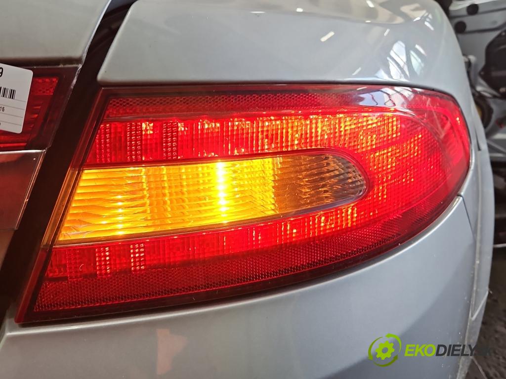 Jaguar XF I X250 2007-2015 2.7 TD V6 207 HP automatic 152 kW 2720 cm3 4- svetlo / reflektor zadné pravé 8X23-13404-BC (Kľučka dverí ostatné)