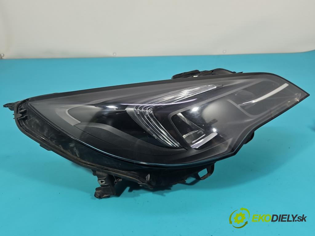 Opel Astra V  2015-2022 1.5 cdti 105 HP manual 77 kW 1496 cm3 5- Reflektor: pravý 39195689 (Svetlo predné pravé)