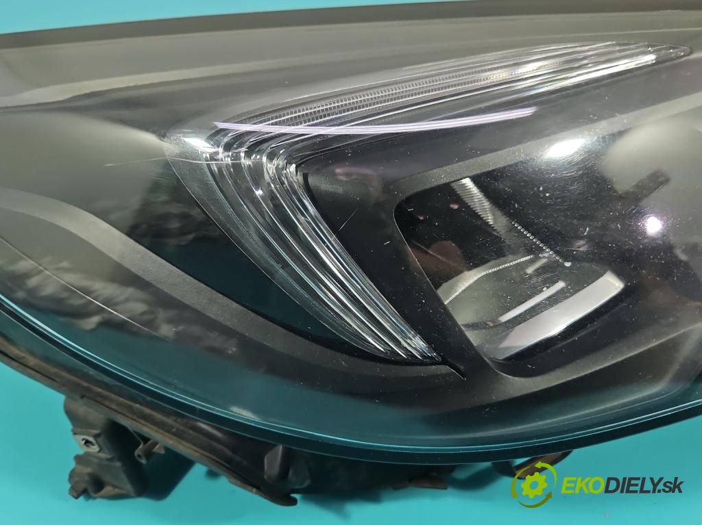 Opel Astra V  2015-2022 1.5 cdti 105 HP manual 77 kW 1496 cm3 5- Reflektor: pravý 39195689 (Svetlo predné pravé)